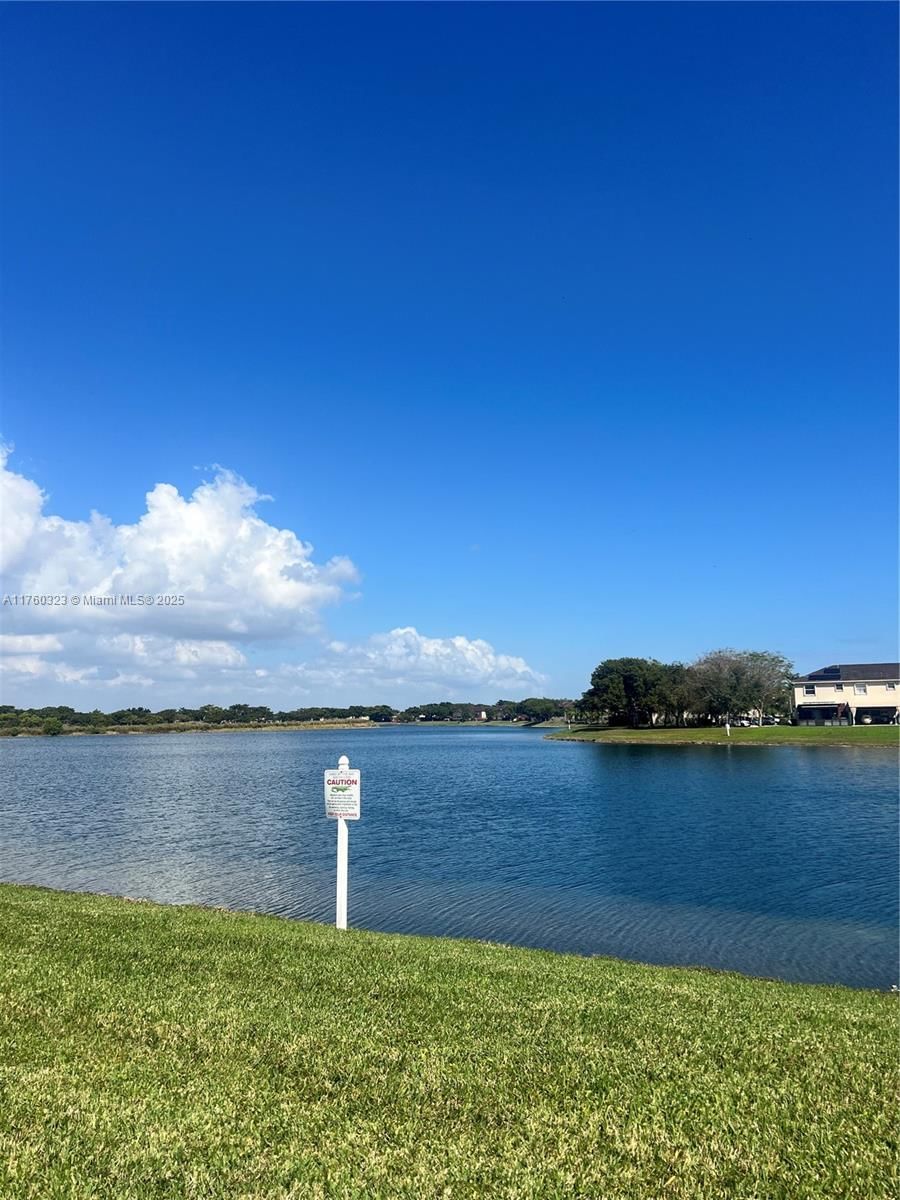 Real estate property located at 9031 227th St #2, Miami-dade, Lakes By The Bay Eve Repl, Cutler Bay, FL