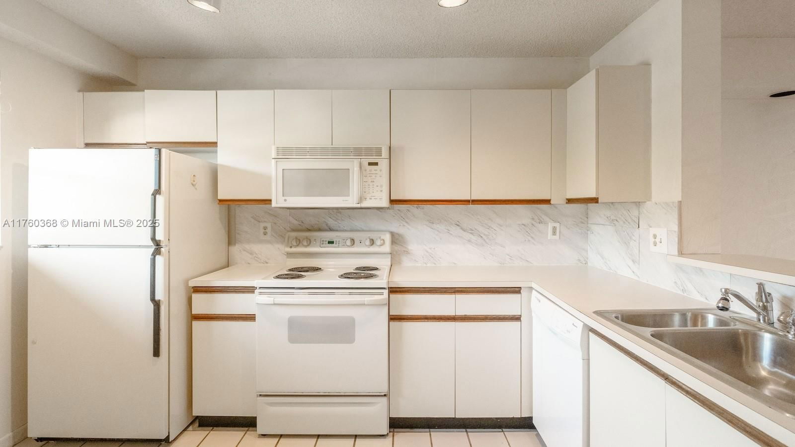 Real estate property located at 7737 79th Ave #205, Broward, Bonaire At Woodmont No 1-, Tamarac, FL