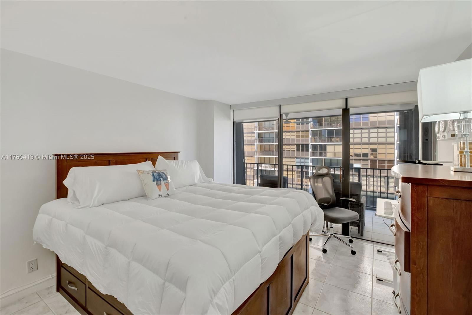 Real estate property located at 1925 Brickell Ave D901, Miami-dade, Brickell Place Phase Ii C, Miami, FL