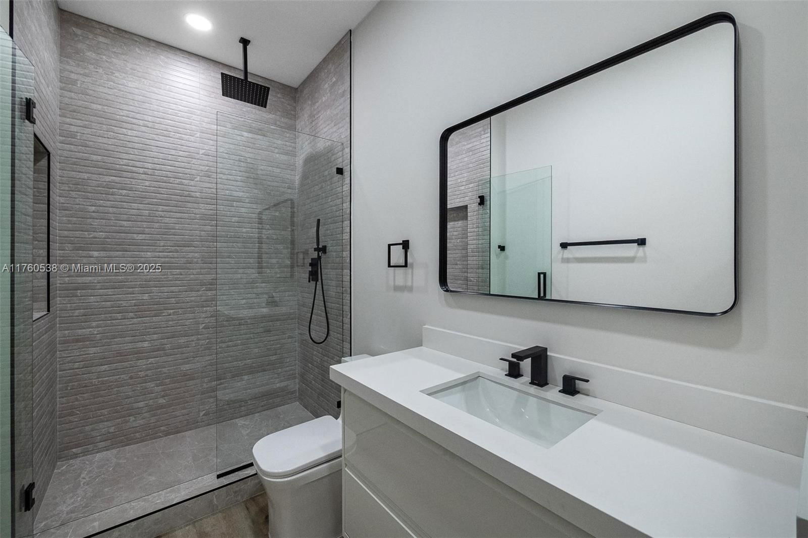 Real estate property located at 533 52nd St #533, Miami-dade, Railway Shops Addn 2nd Am, Miami, FL