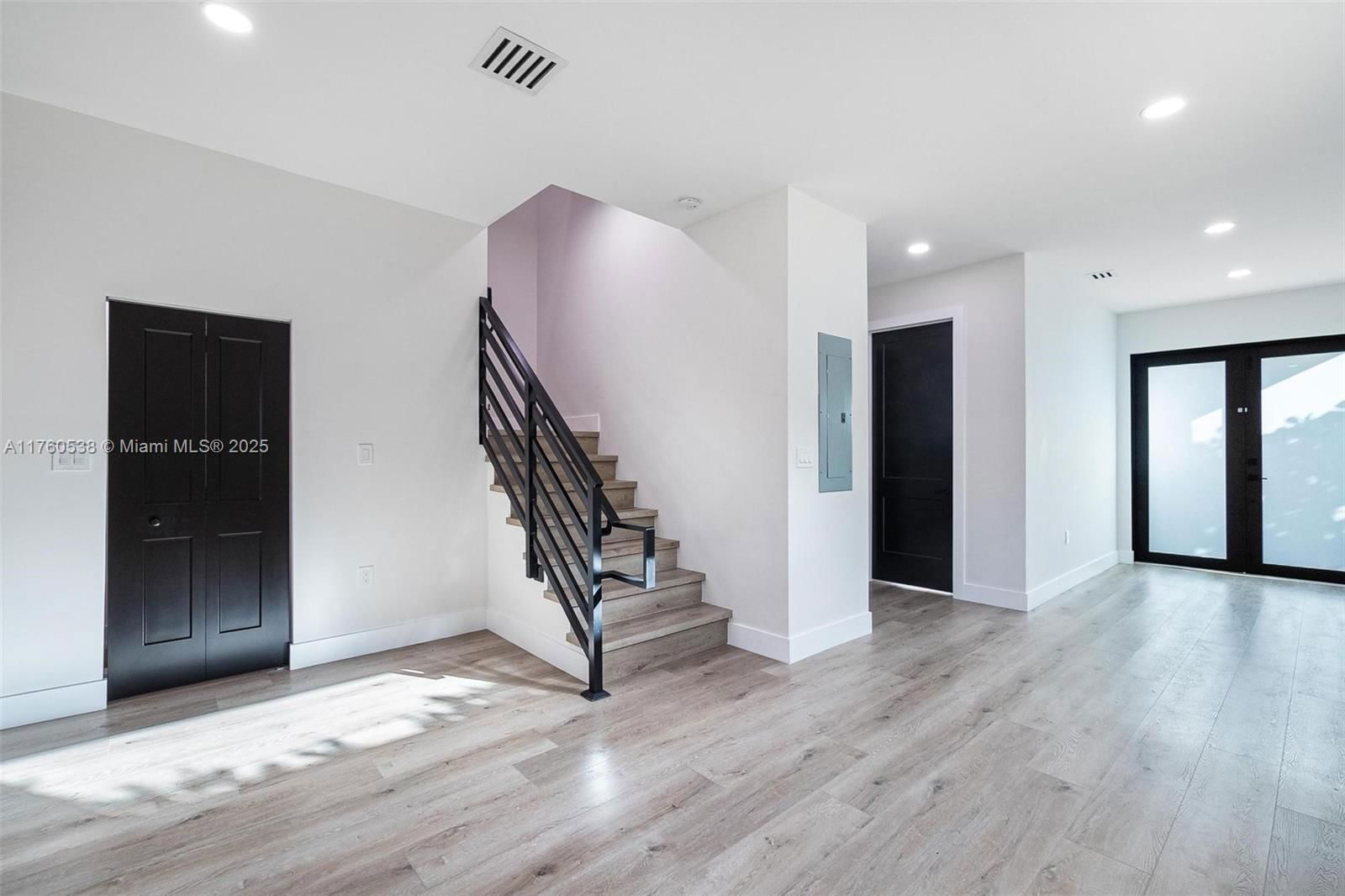 Real estate property located at 533 52nd St #533, Miami-dade, Railway Shops Addn 2nd Am, Miami, FL