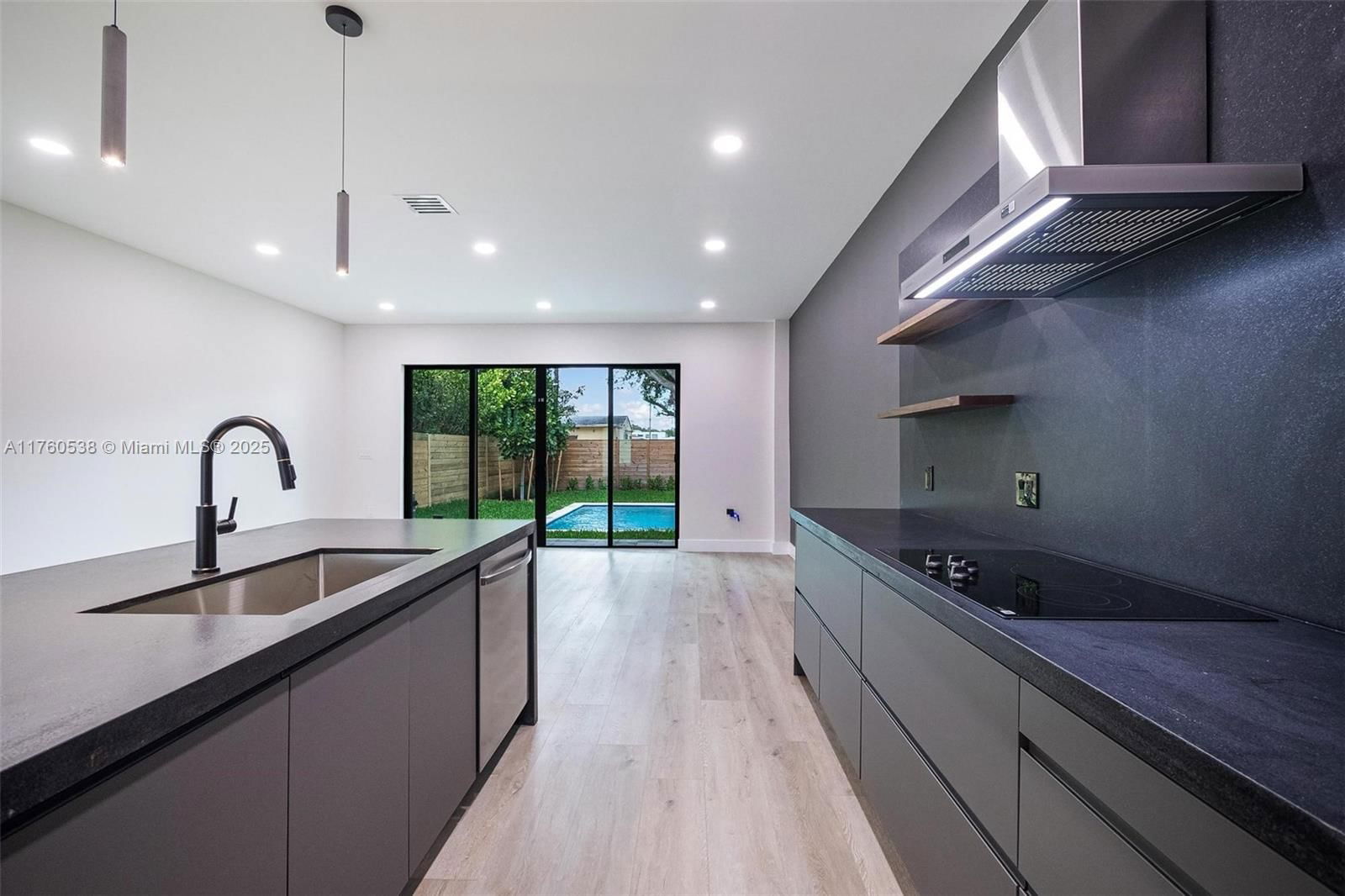 Real estate property located at 533 52nd St #533, Miami-dade, Railway Shops Addn 2nd Am, Miami, FL