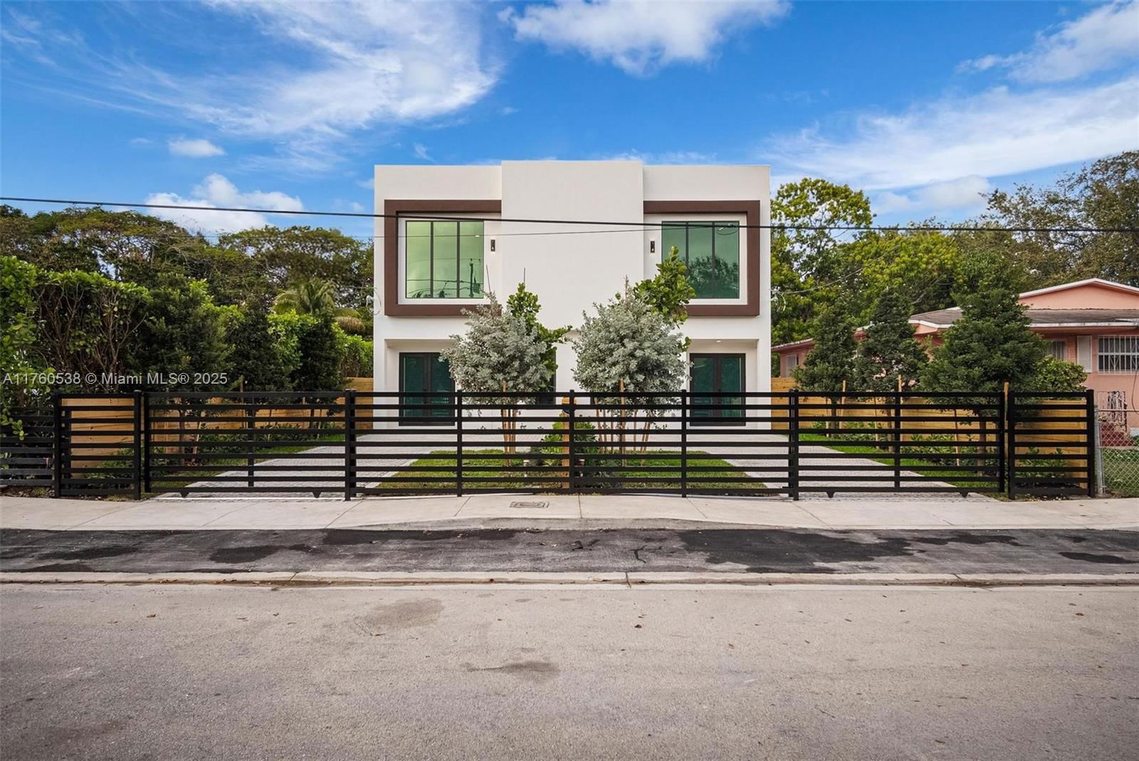 Real estate property located at 533 52nd St #533, Miami-dade, Railway Shops Addn 2nd Am, Miami, FL