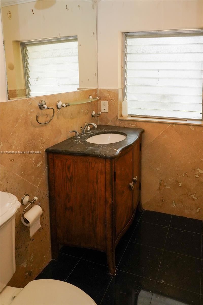 Real estate property located at 11855 19th Dr #47, Miami-dade, Sutton House Condo, North Miami, FL