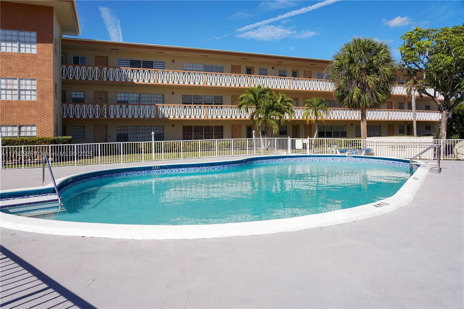 Real estate property located at 11855 19th Dr #47, Miami-dade, Sutton House Condo, North Miami, FL