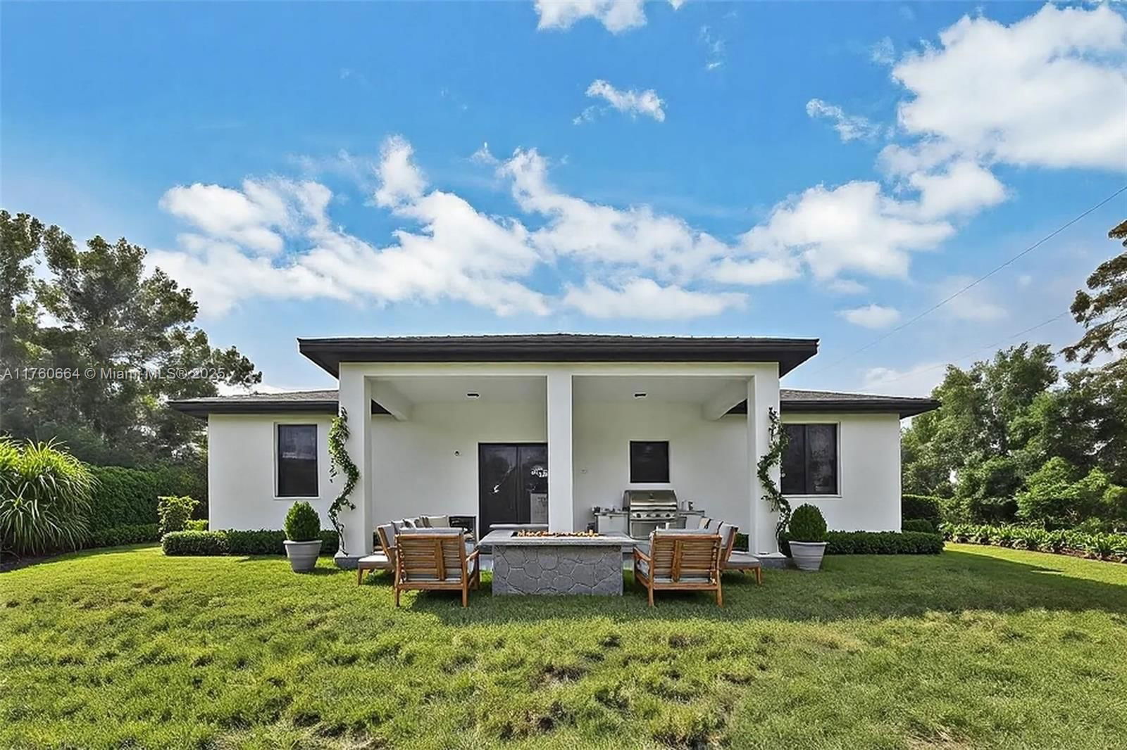 Real estate property located at 105 14th ST, Lee, Lehigh Acres, Lehigh Acres, FL