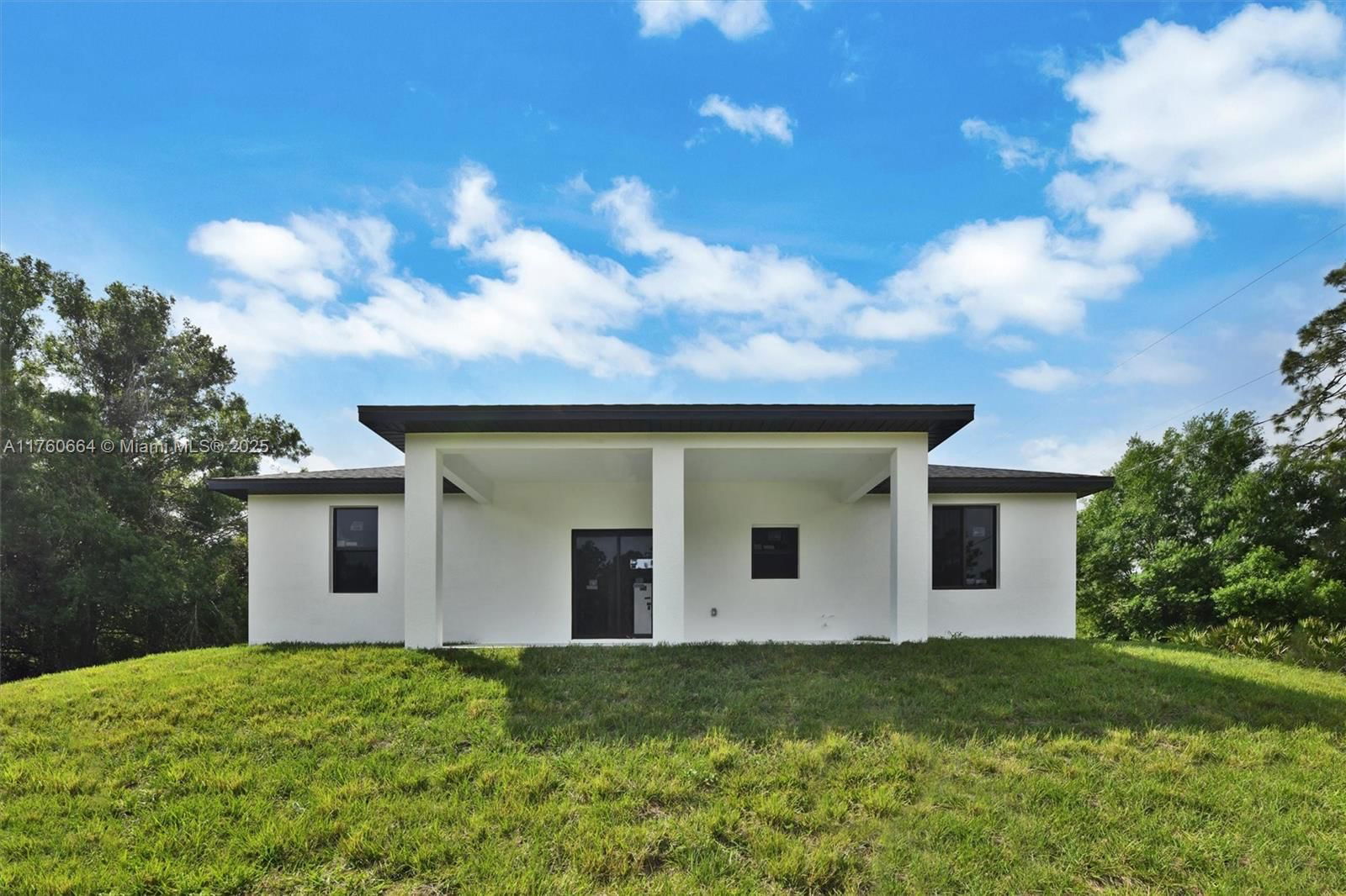 Real estate property located at 105 14th ST, Lee, Lehigh Acres, Lehigh Acres, FL