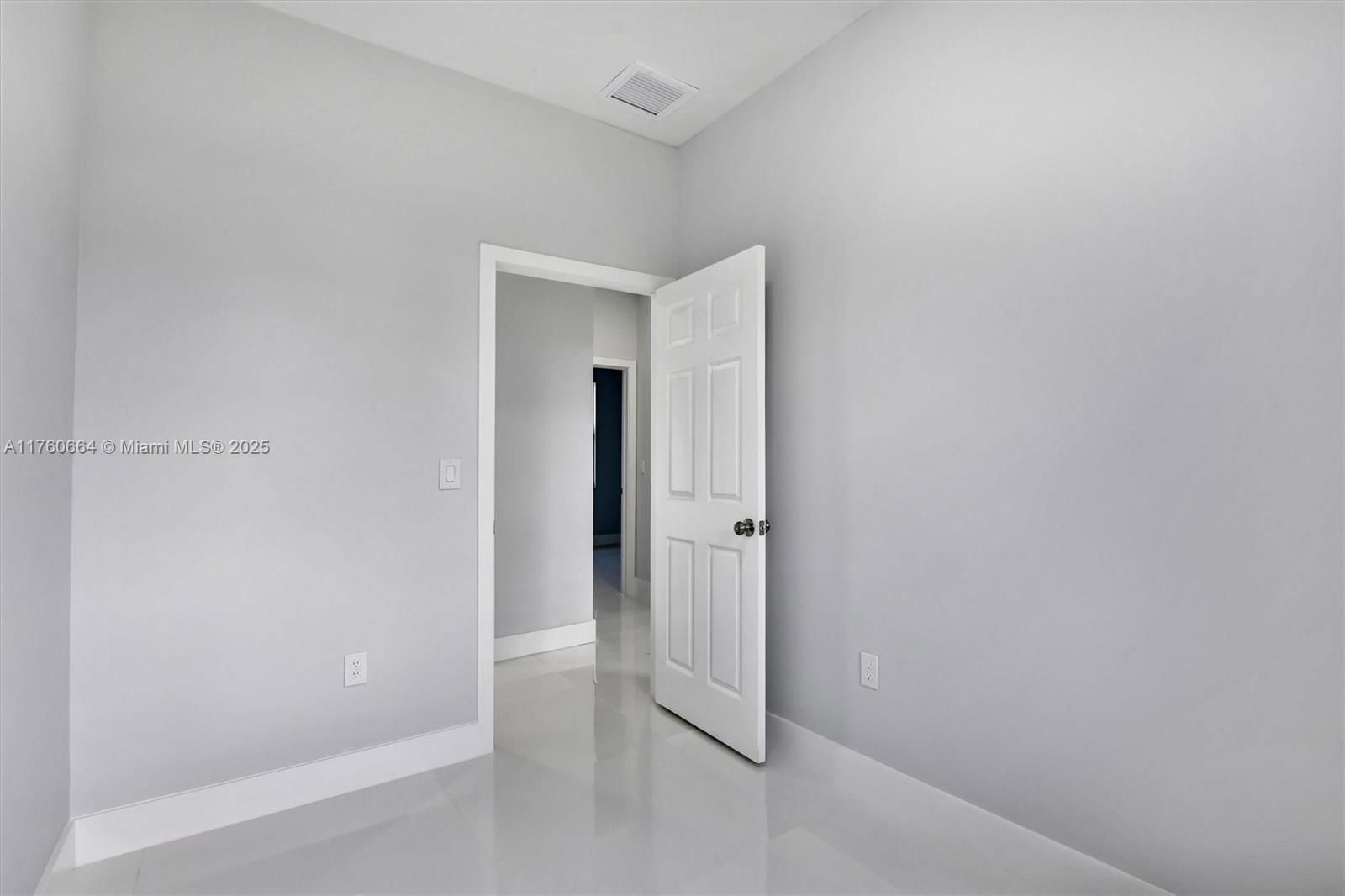 Real estate property located at 105 14th ST, Lee, Lehigh Acres, Lehigh Acres, FL