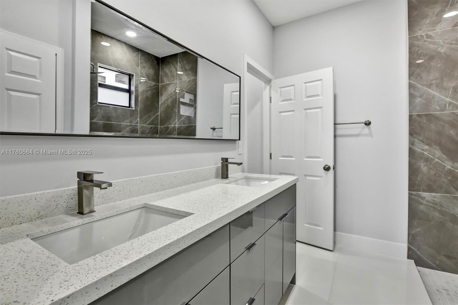 Real estate property located at 105 14th ST, Lee, Lehigh Acres, Lehigh Acres, FL