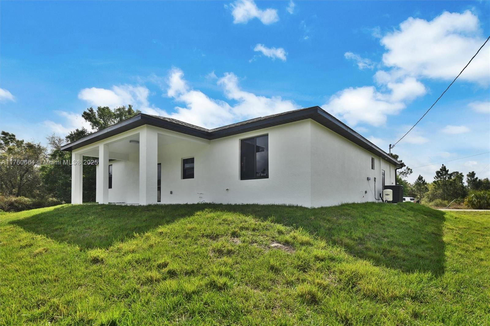 Real estate property located at 105 14th ST, Lee, Lehigh Acres, Lehigh Acres, FL