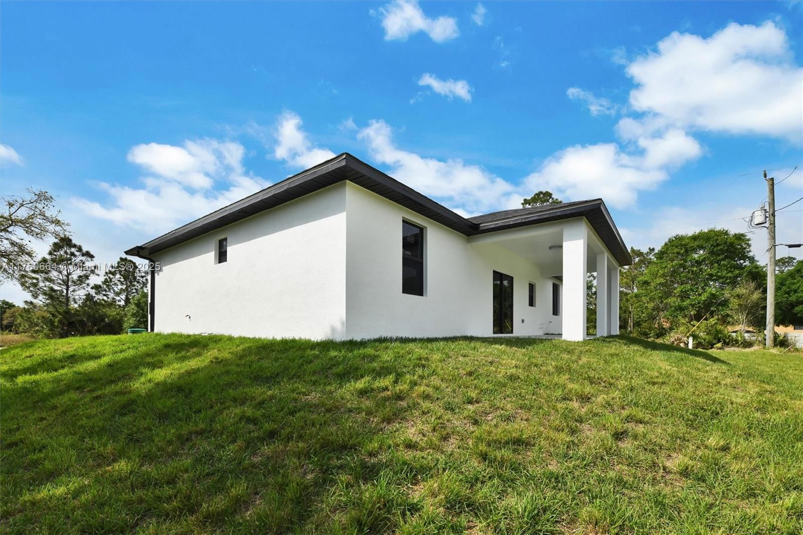 Real estate property located at 105 14th ST, Lee, Lehigh Acres, Lehigh Acres, FL