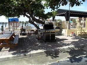 Real estate property located at 100 Golden Isles Dr #811, Broward, Lake Point Tower Condomin, Hallandale Beach, FL