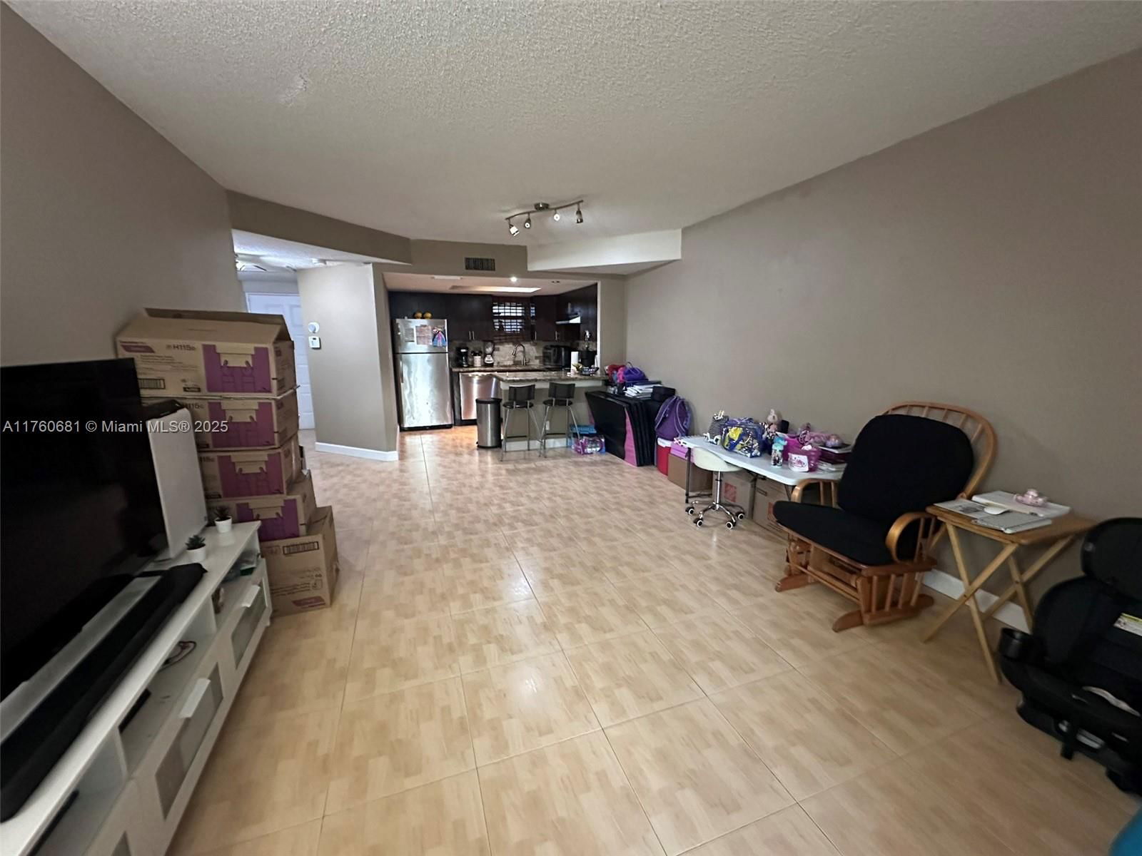 Real estate property located at 8290 Lake Dr #139, Miami-dade, Las Vistas At Doral Condo, Doral, FL