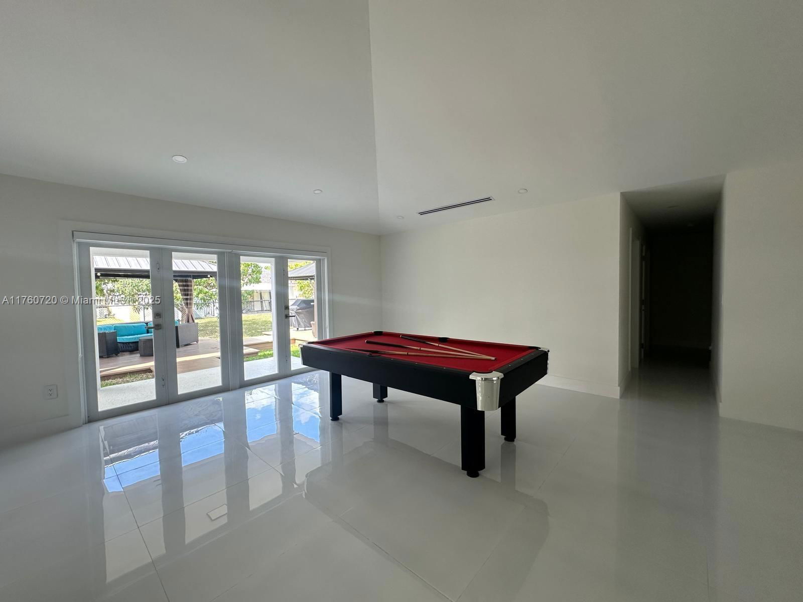 Real estate property located at 15690 153rd Ct, Miami-dade, Cassandra Estates, Miami, FL