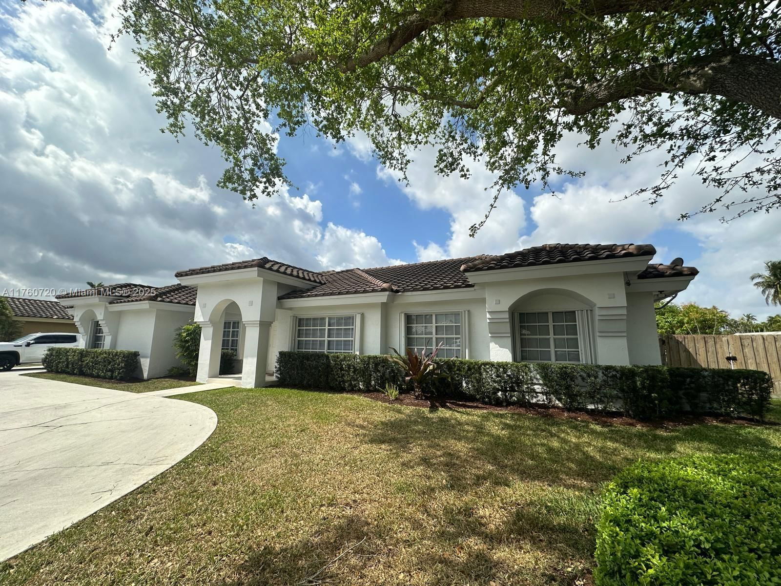 Real estate property located at 15690 153rd Ct, Miami-dade, Cassandra Estates, Miami, FL