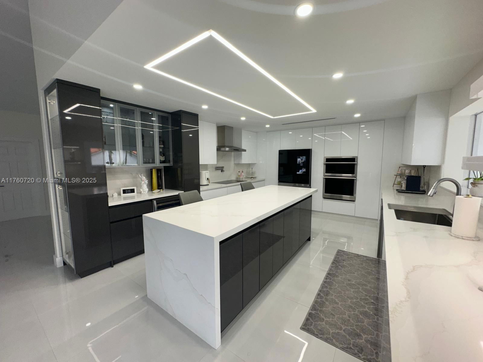 Real estate property located at 15690 153rd Ct, Miami-dade, Cassandra Estates, Miami, FL