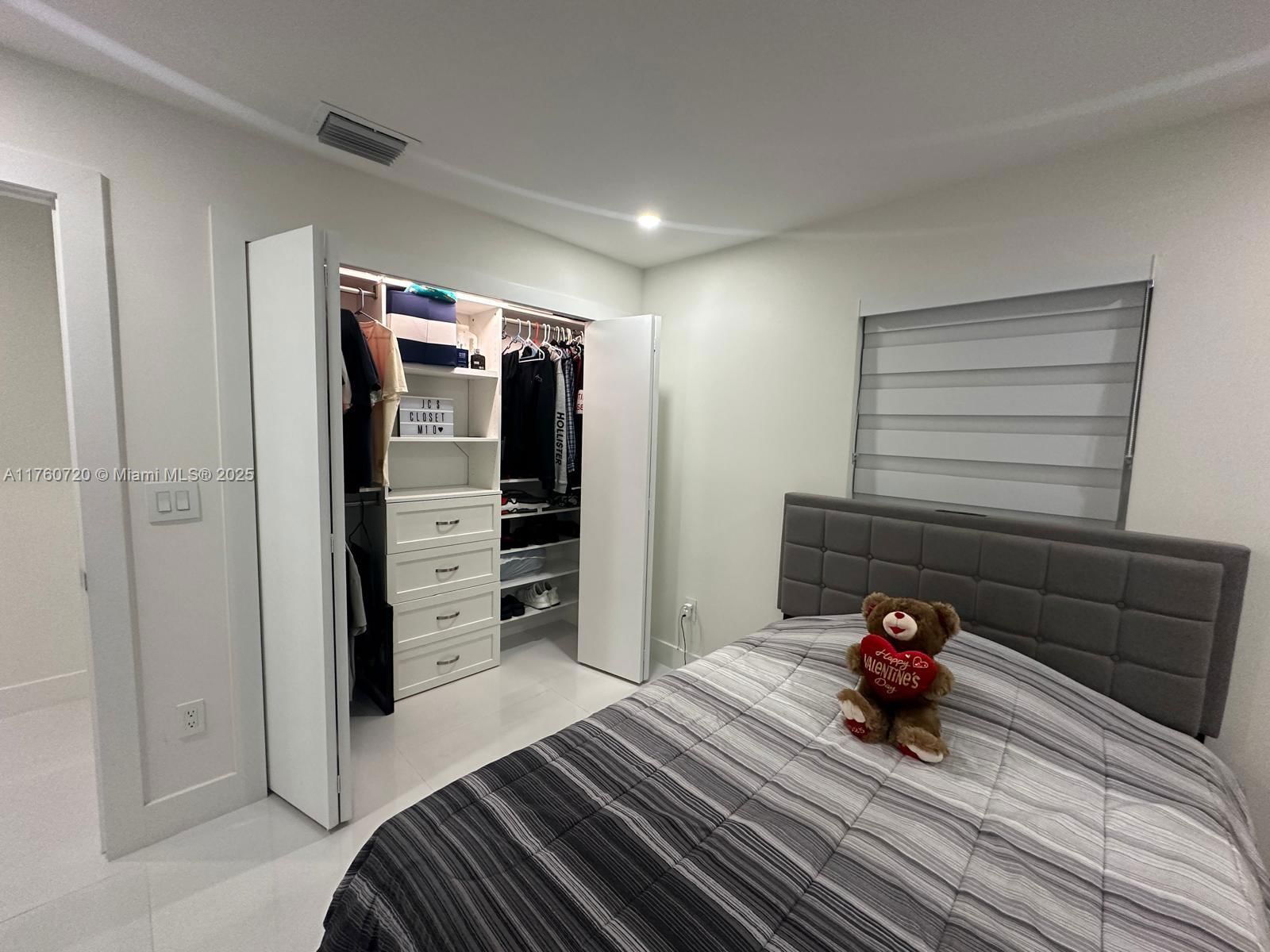 Real estate property located at 15690 153rd Ct, Miami-dade, Cassandra Estates, Miami, FL