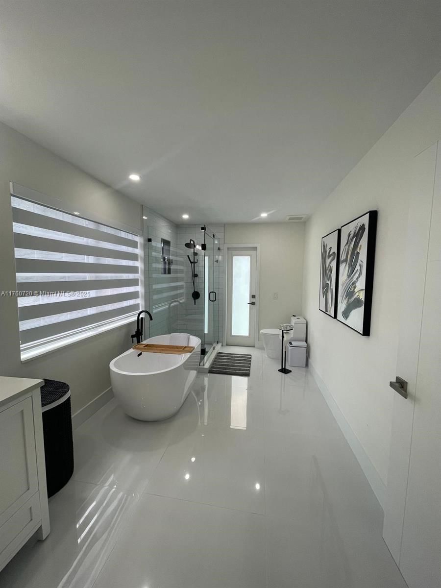Real estate property located at 15690 153rd Ct, Miami-dade, Cassandra Estates, Miami, FL