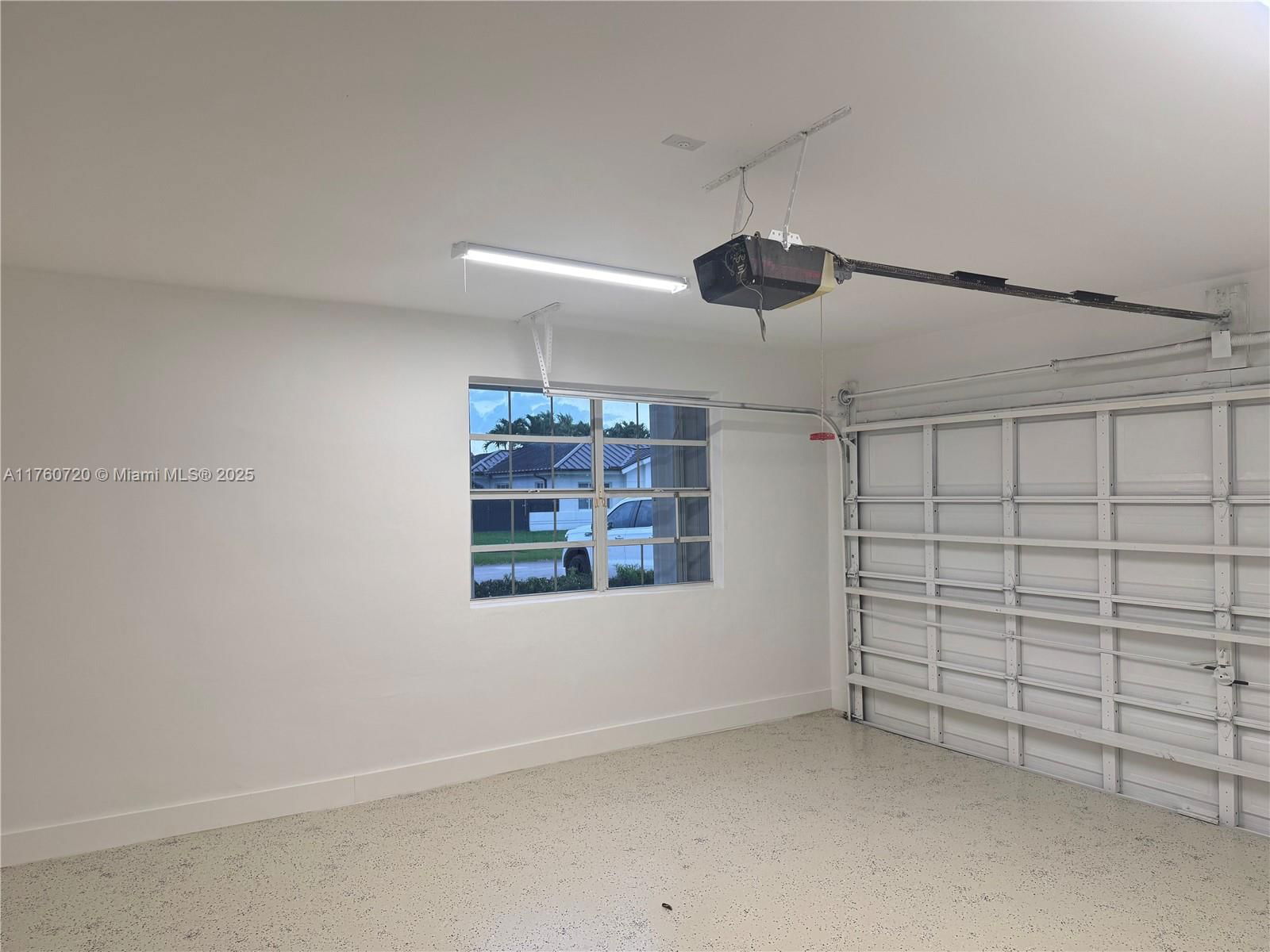 Real estate property located at 15690 153rd Ct, Miami-dade, Cassandra Estates, Miami, FL