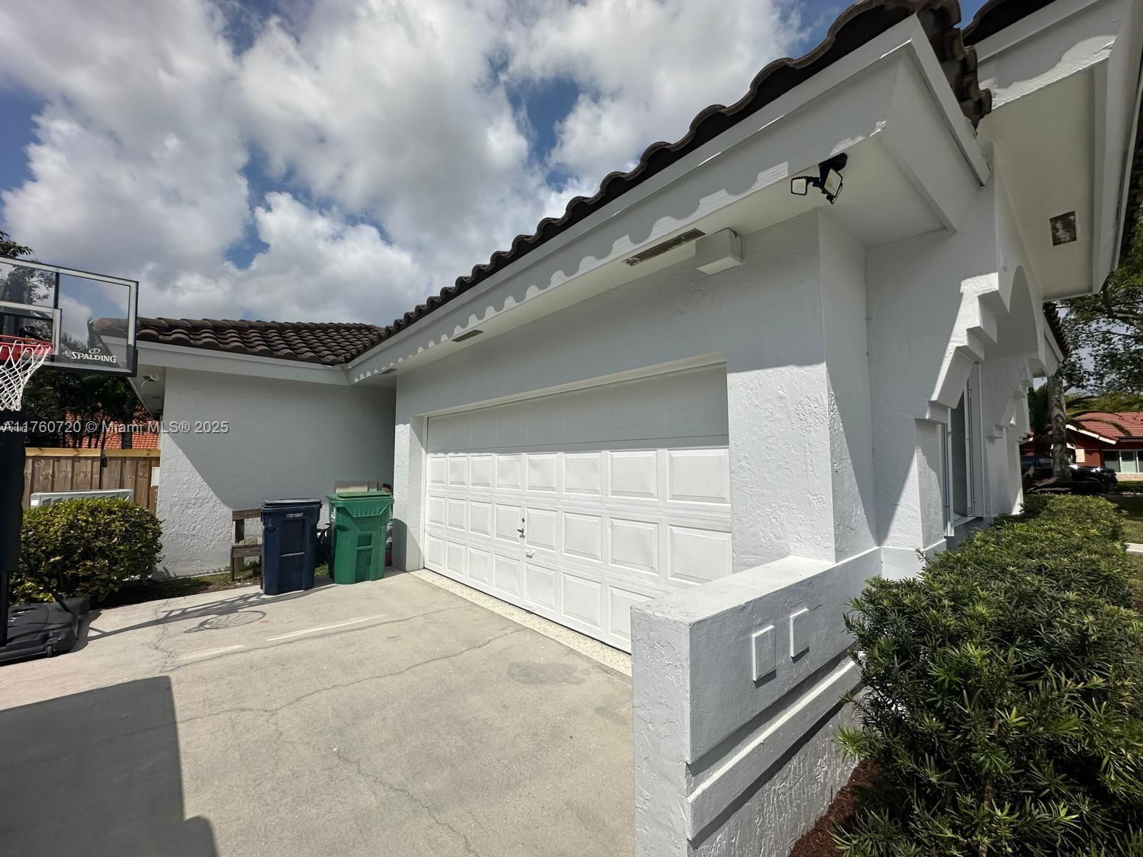 Real estate property located at 15690 153rd Ct, Miami-dade, Cassandra Estates, Miami, FL