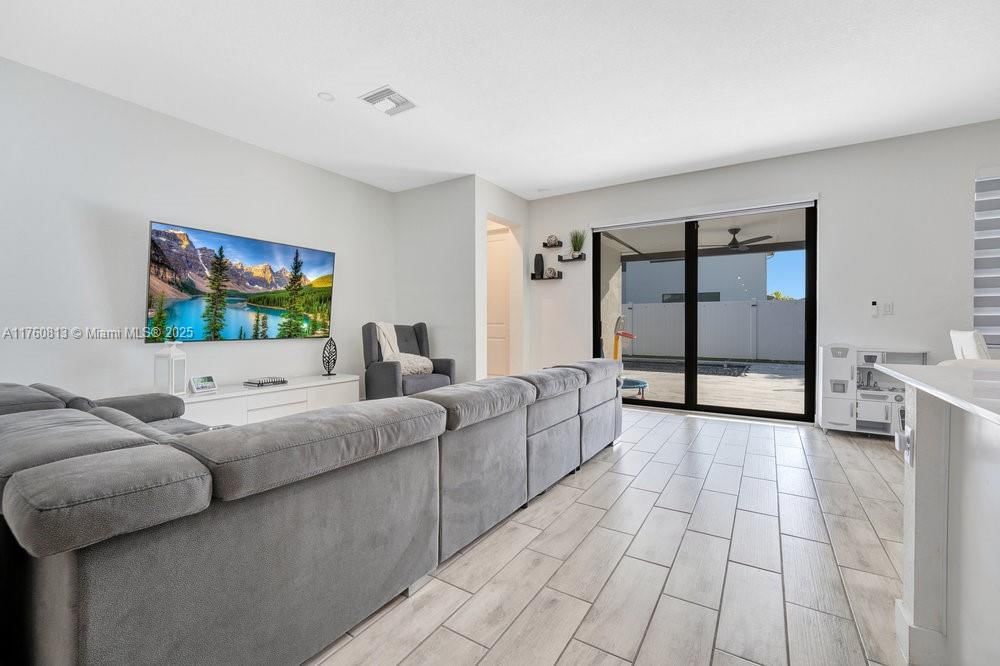 Real estate property located at 23381 107th Pl, Miami-dade, Mc Residential, Homestead, FL