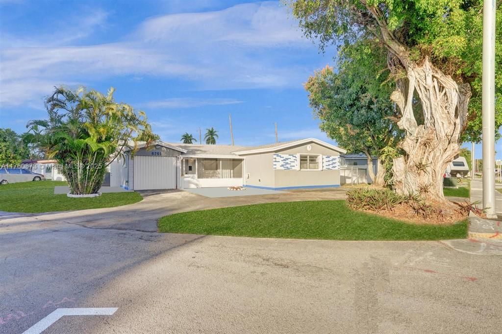 Real estate property located at 6761 Miramar Pkwy, Broward, Miramar Sec 3, Miramar, FL