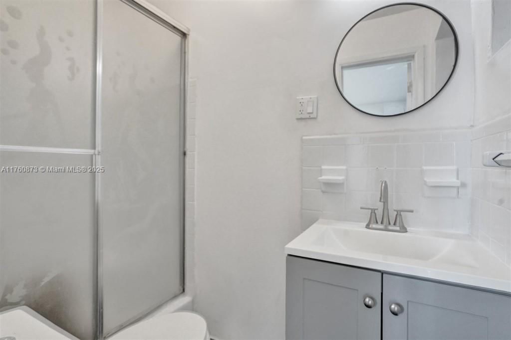 Real estate property located at 6761 Miramar Pkwy, Broward, Miramar Sec 3, Miramar, FL