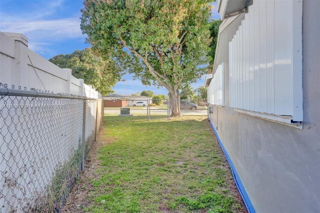 Real estate property located at 6761 Miramar Pkwy, Broward, Miramar Sec 3, Miramar, FL
