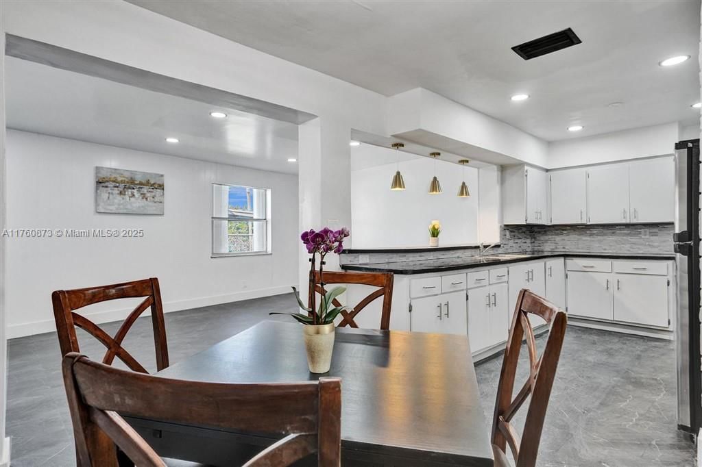 Real estate property located at 6761 Miramar Pkwy, Broward, Miramar Sec 3, Miramar, FL