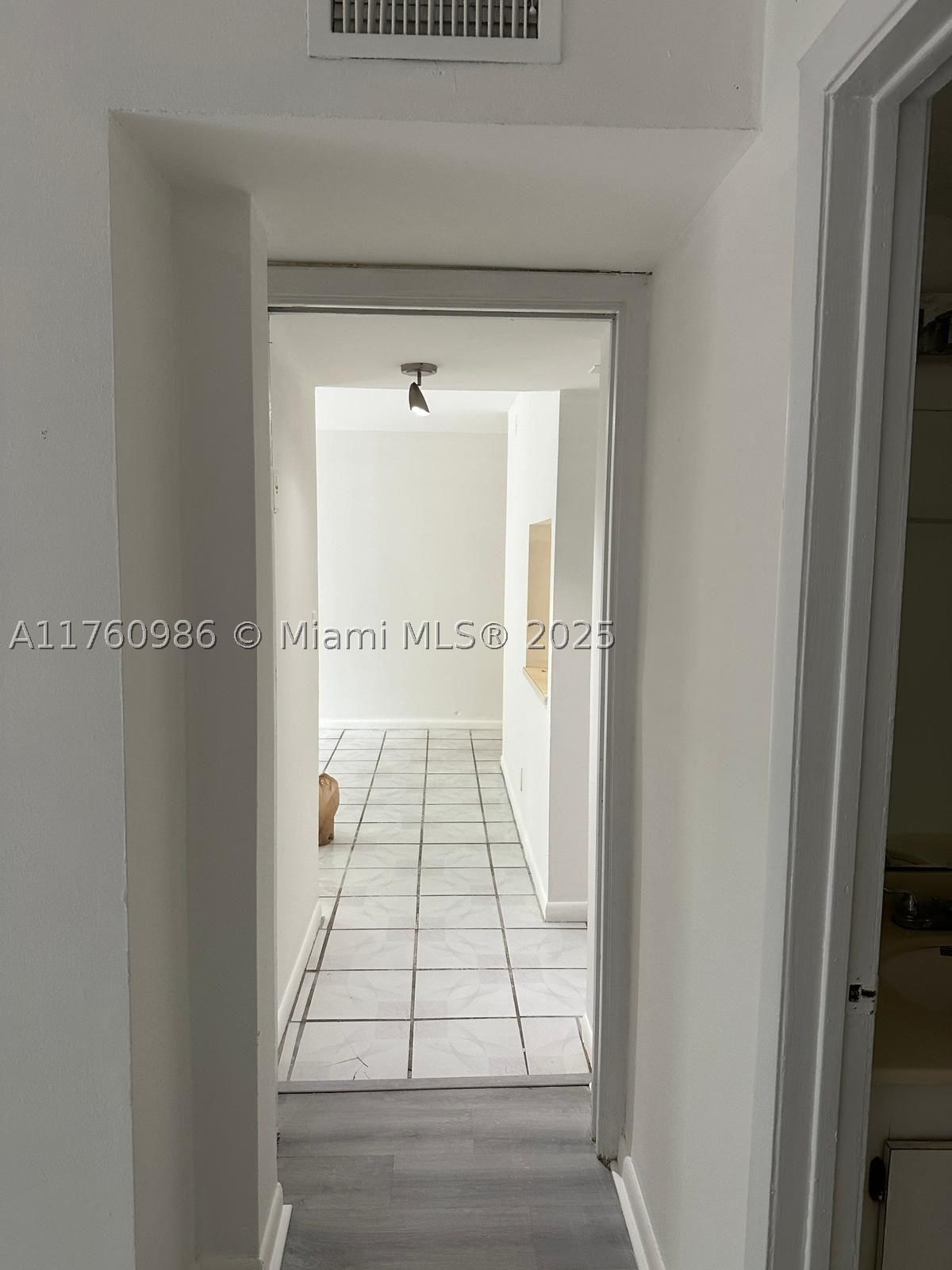 Real estate property located at 1850 Congress Ave #306, Palm Beach, Presidential Golfview Con, West Palm Beach, FL