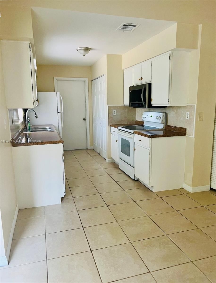 Real estate property located at 807 Mountbatten Lane, Osceola, Poinciana, Kissimmee, FL