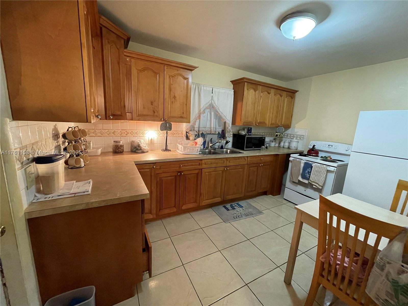 Real estate property located at 8437 24th Ct, Miami-dade, Bertha Park, Miami, FL