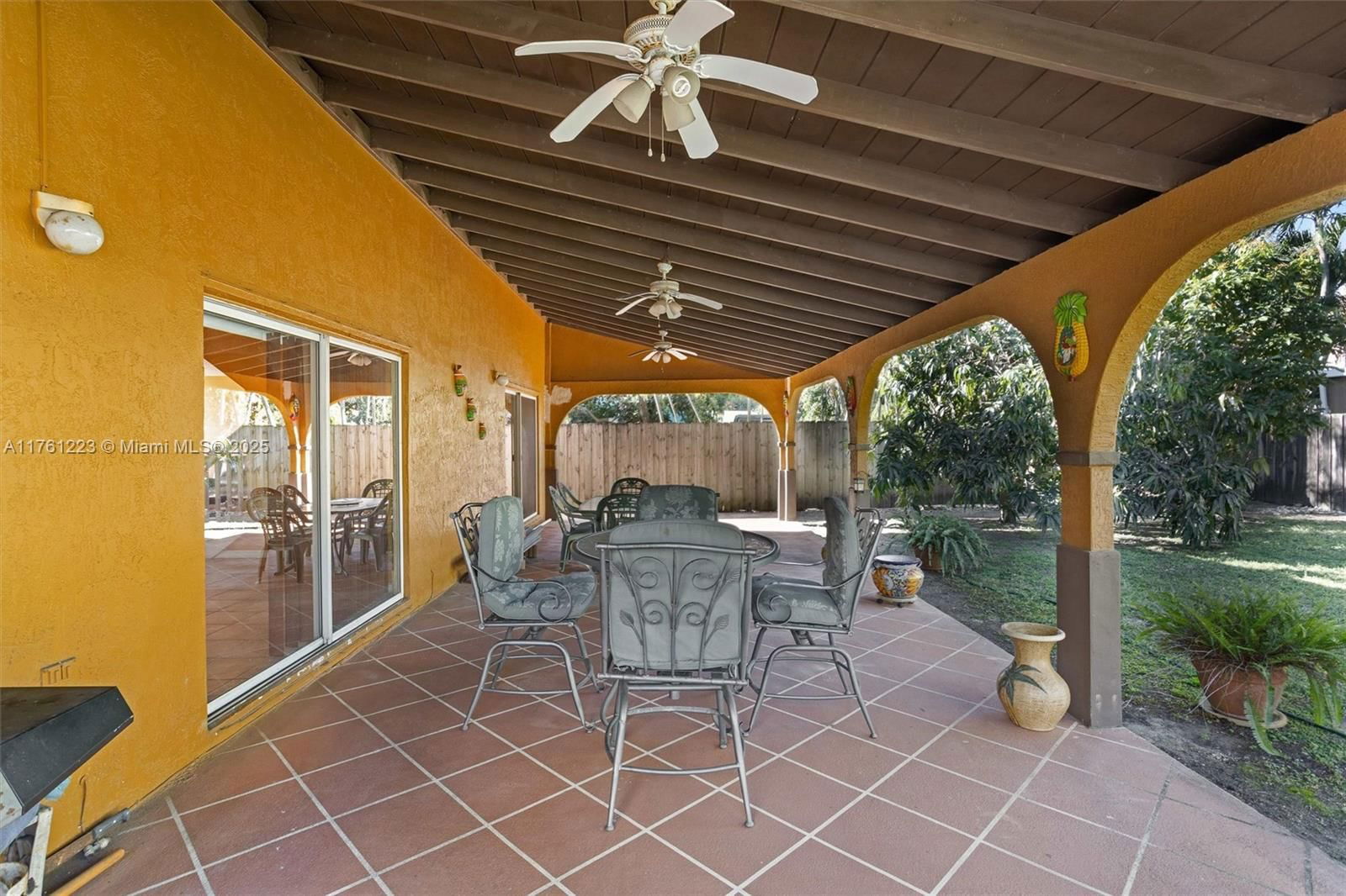 Real estate property located at 18124 154th Ave, Miami-dade, Majestic Estates 1st Addn, Miami, FL