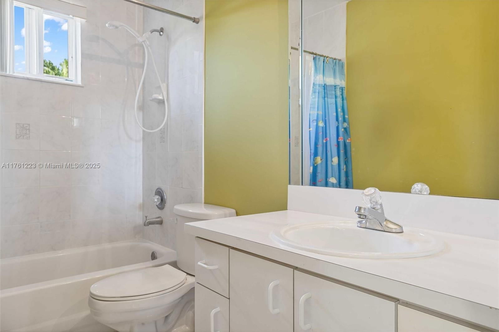 Real estate property located at 18124 154th Ave, Miami-dade, Majestic Estates 1st Addn, Miami, FL