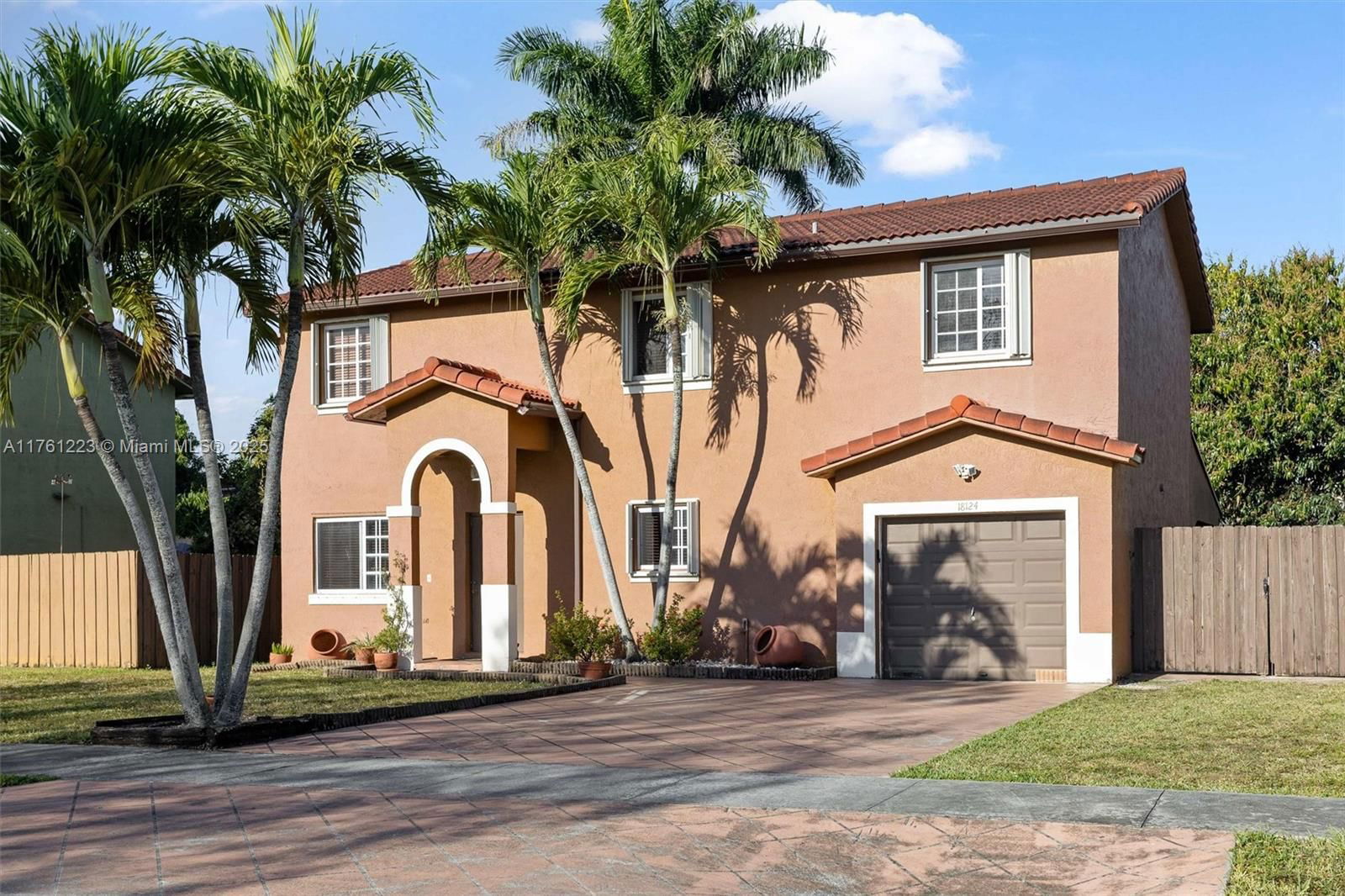 Real estate property located at 18124 154th Ave, Miami-dade, Majestic Estates 1st Addn, Miami, FL
