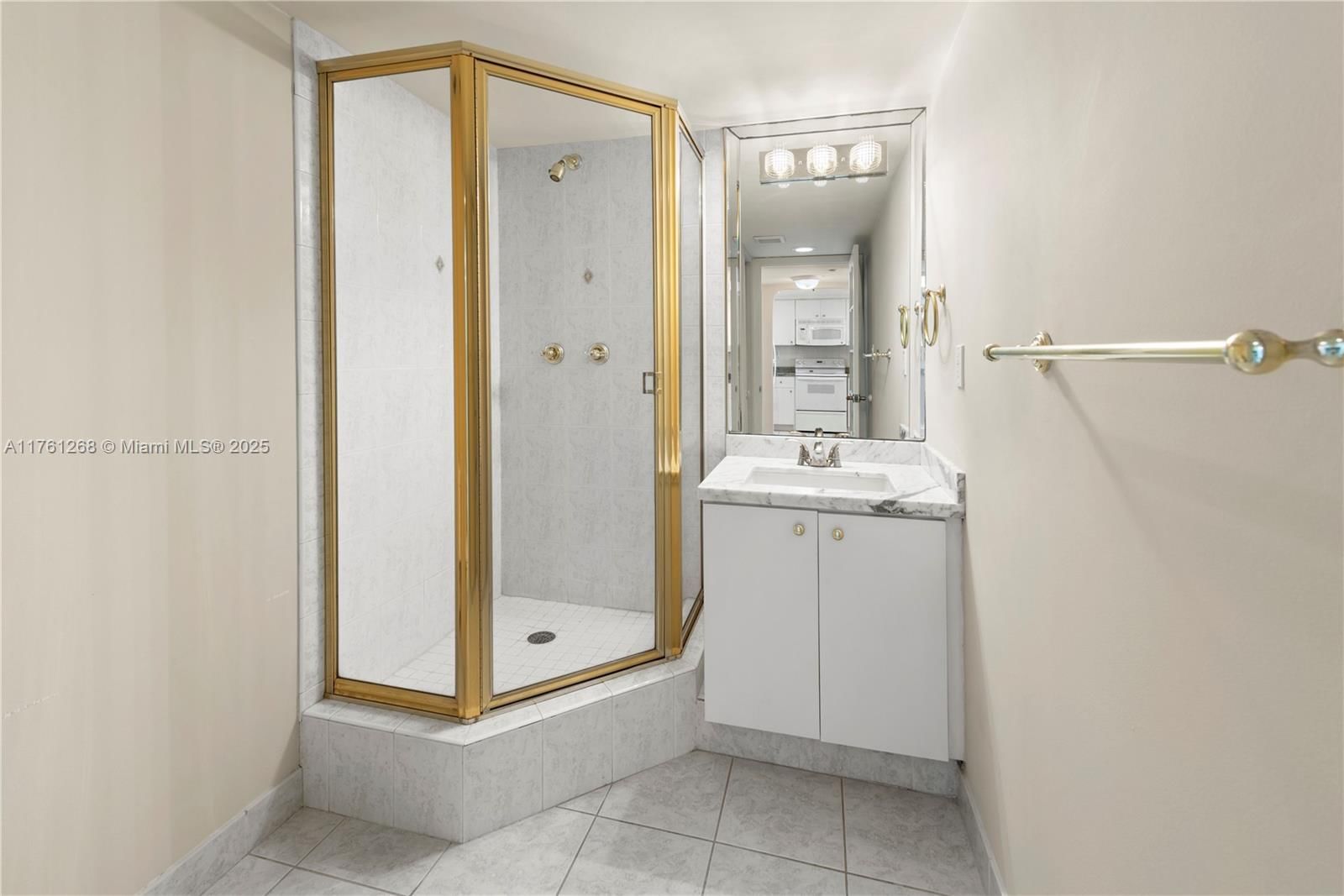 Real estate property located at 2555 Collins Ave #2104, Miami-dade, Club Atlantis Condo, Miami Beach, FL