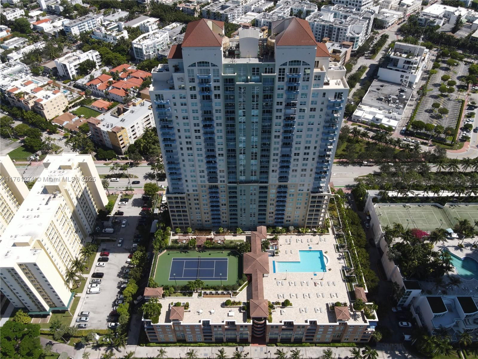 Real estate property located at 90 Alton Rd #2406, Miami-dade, Yacht Club At Portofino C, Miami Beach, FL