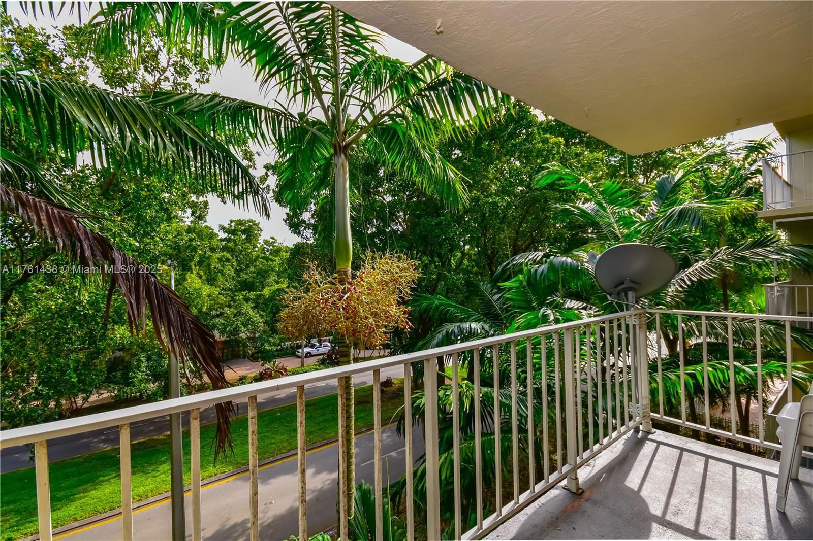Real estate property located at 1805 Sans Souci Blvd #407, Miami-dade, Bayview Palms Condo, North Miami, FL