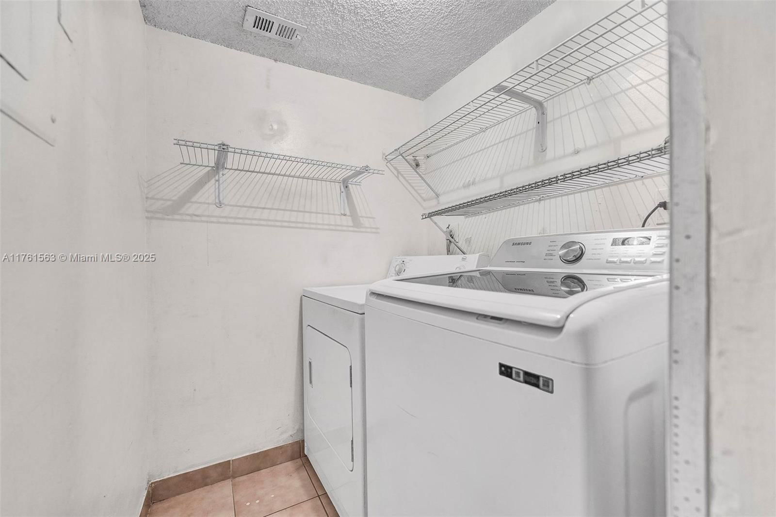 Real estate property located at 301 Palm Way #108, Broward, Palms Of Pembroke Condo, Pembroke Pines, FL