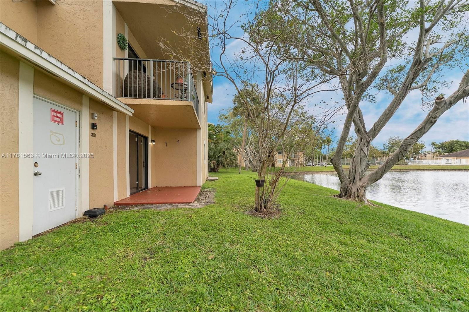 Real estate property located at 301 Palm Way #108, Broward, Palms Of Pembroke Condo, Pembroke Pines, FL