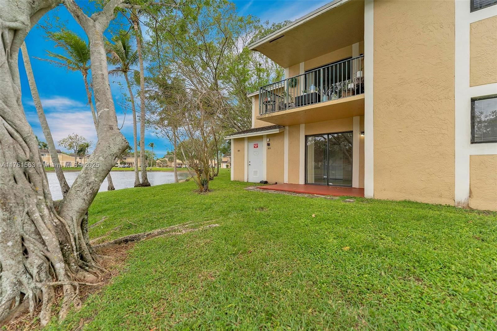 Real estate property located at 301 Palm Way #108, Broward, Palms Of Pembroke Condo, Pembroke Pines, FL