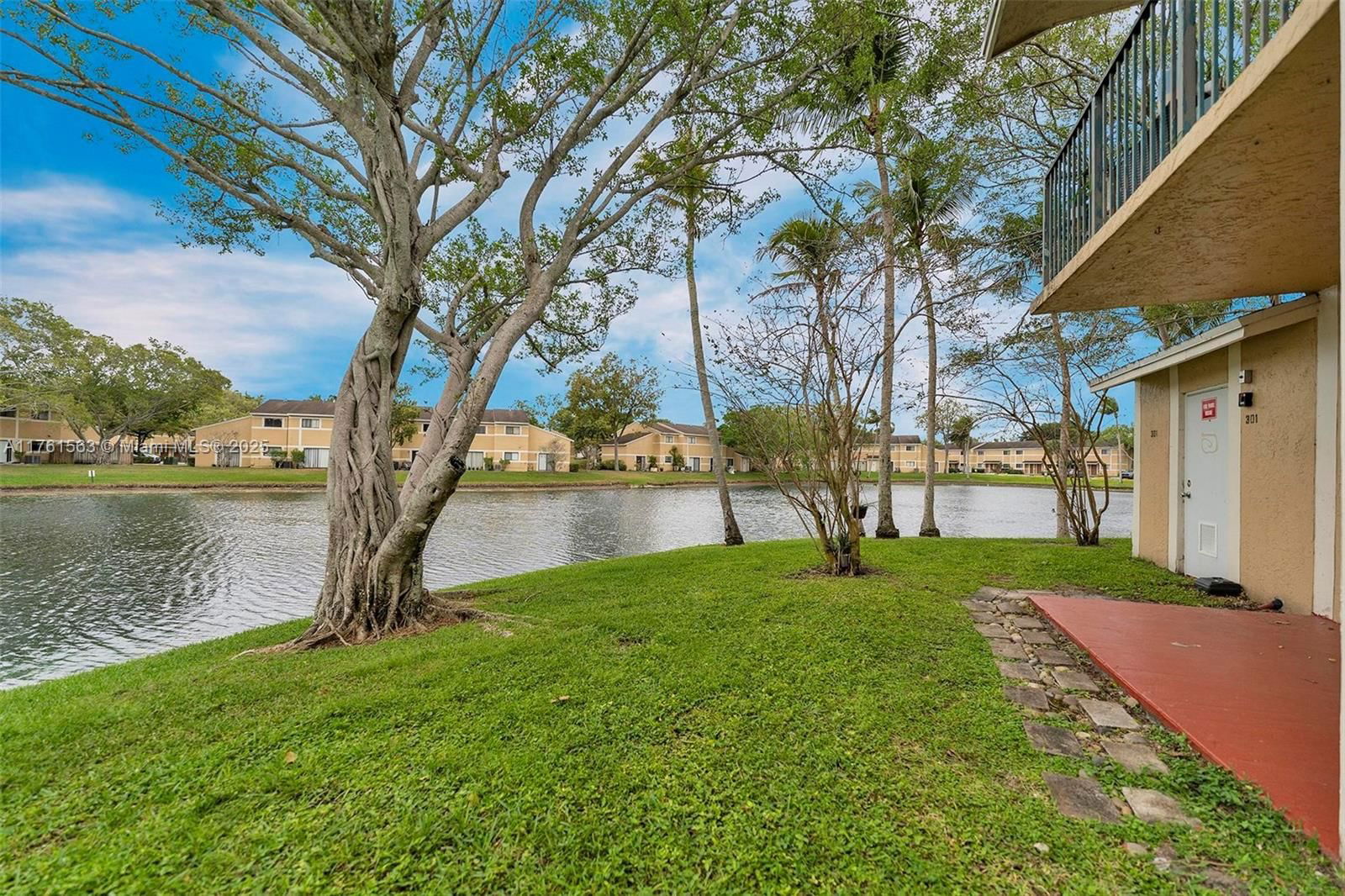 Real estate property located at 301 Palm Way #108, Broward, Palms Of Pembroke Condo, Pembroke Pines, FL