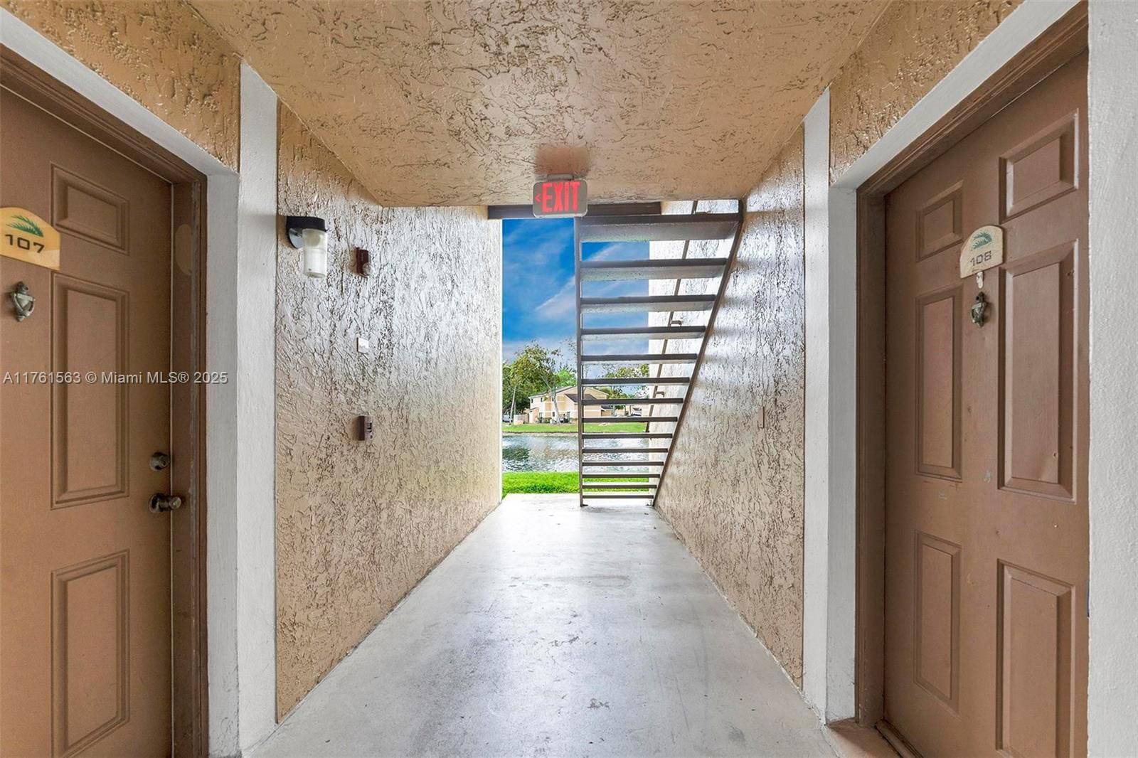 Real estate property located at 301 Palm Way #108, Broward, Palms Of Pembroke Condo, Pembroke Pines, FL