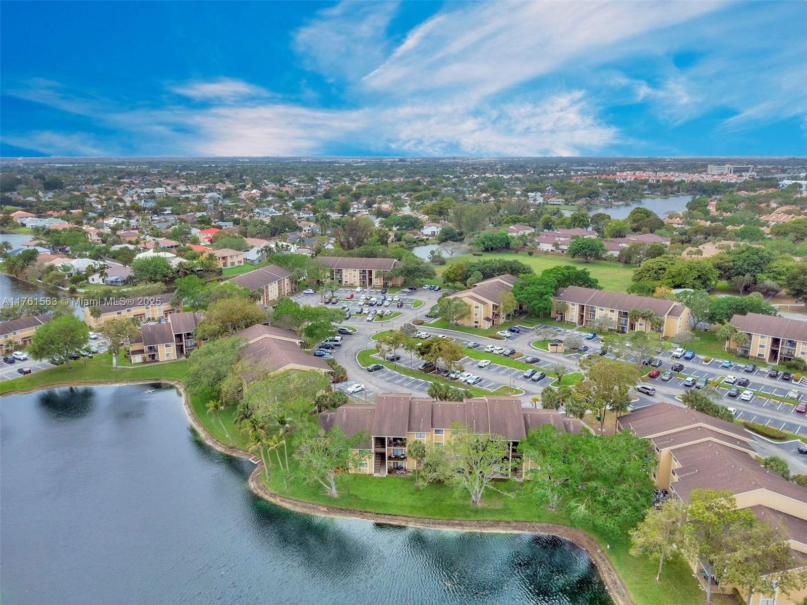 Real estate property located at 301 Palm Way #108, Broward, Palms Of Pembroke Condo, Pembroke Pines, FL