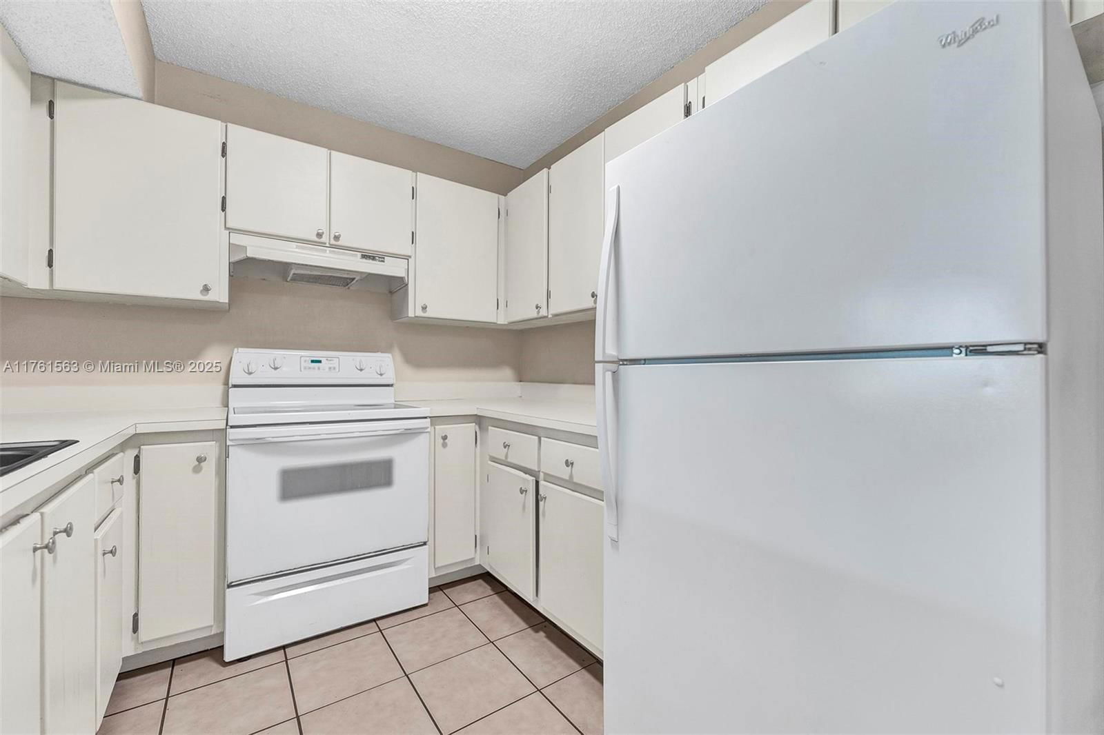 Real estate property located at 301 Palm Way #108, Broward, Palms Of Pembroke Condo, Pembroke Pines, FL