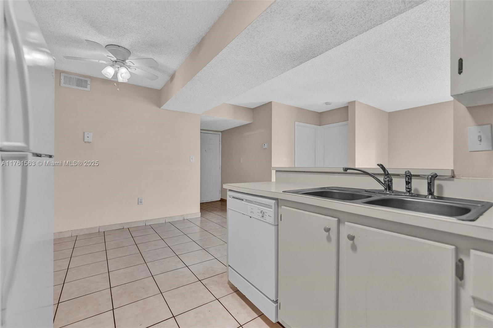 Real estate property located at 301 Palm Way #108, Broward, Palms Of Pembroke Condo, Pembroke Pines, FL