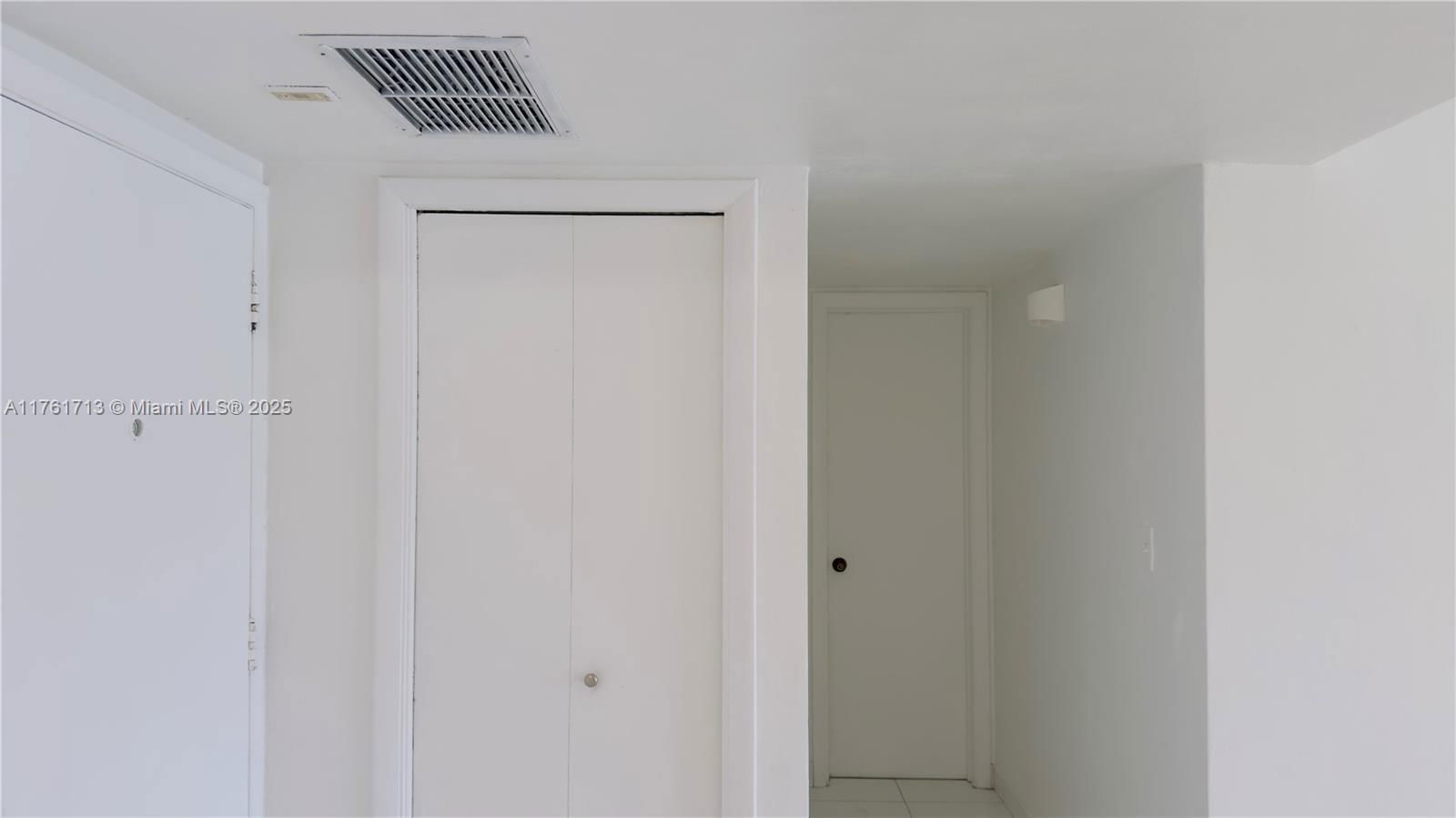 Real estate property located at 2851 Leonard Dr J204, Miami-dade, Point East Sec Ii Condo, Aventura, FL