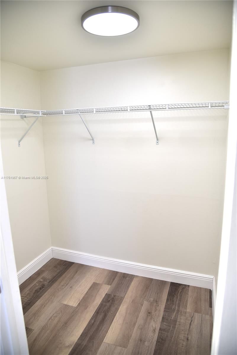 Real estate property located at 6070 18th Ave #310, Miami-dade, Palmetto Springs Condo Vi, Hialeah, FL