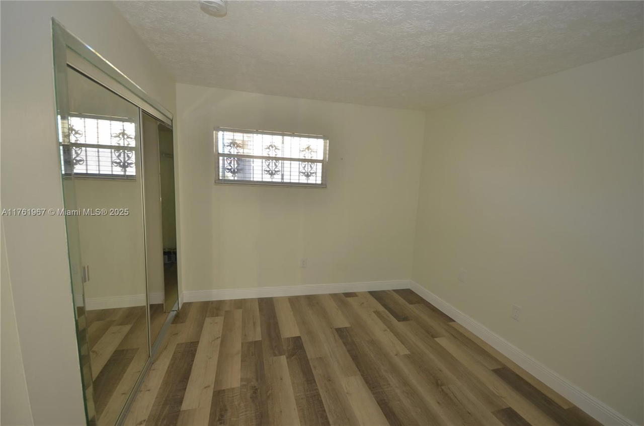 Real estate property located at 6070 18th Ave #310, Miami-dade, Palmetto Springs Condo Vi, Hialeah, FL