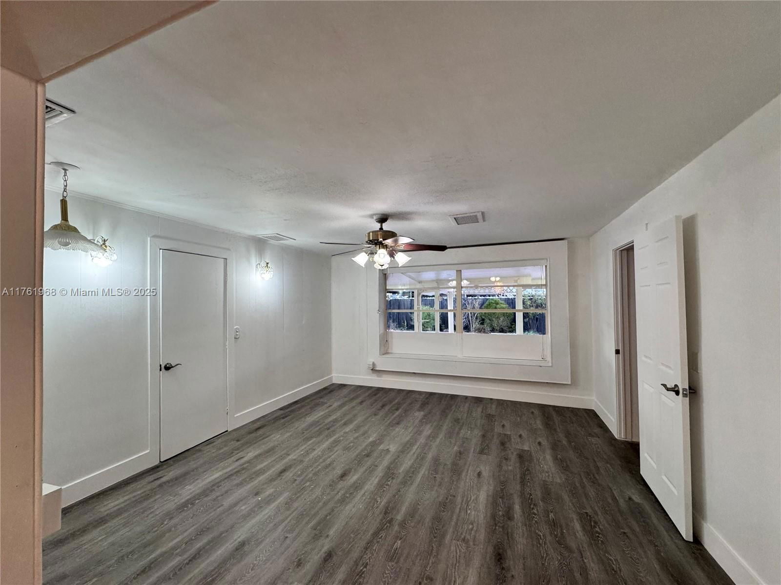 Real estate property located at 1145 70th Pl, Miami-dade, Lake View Park Sec 2, Hialeah, FL